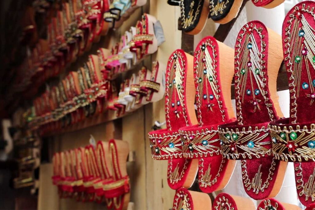 Tire Keçeciliği: Geçmişten Günümüze Bir Zanaatın Hikâyesi